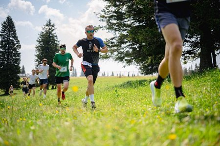 Takaci-9.-Uniorjev-tek-Rogla-18.6.2023-4-1200x800